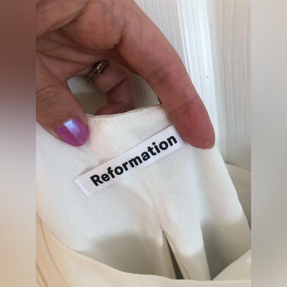 REFORMATION ONE SHOULDER WHITE & BLUE FLORAL PRINT COTTAGECORE MIDI - Picture 4 of 10